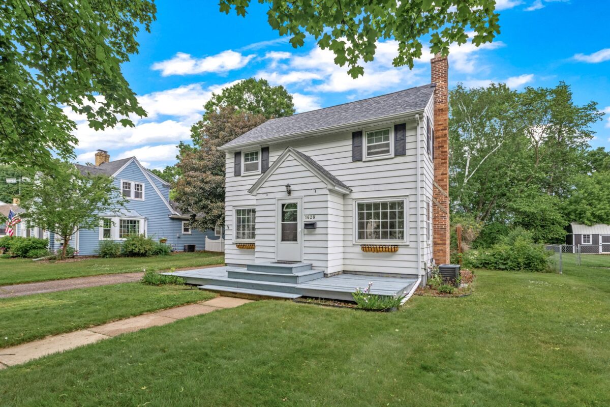 1628 Fairway Street, Eau Claire WI 54701 - Residential house for sale - MLS #1601532 - image2