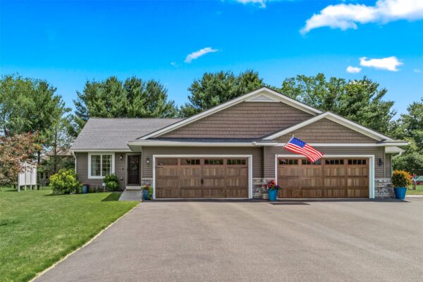 1725 Timber Trail Chippewa Falls WI 54729