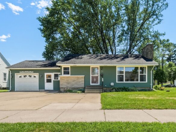 1726 17th Avenue, Bloomer WI 54724 - Residential house for sale - MLS #1602063 - image1