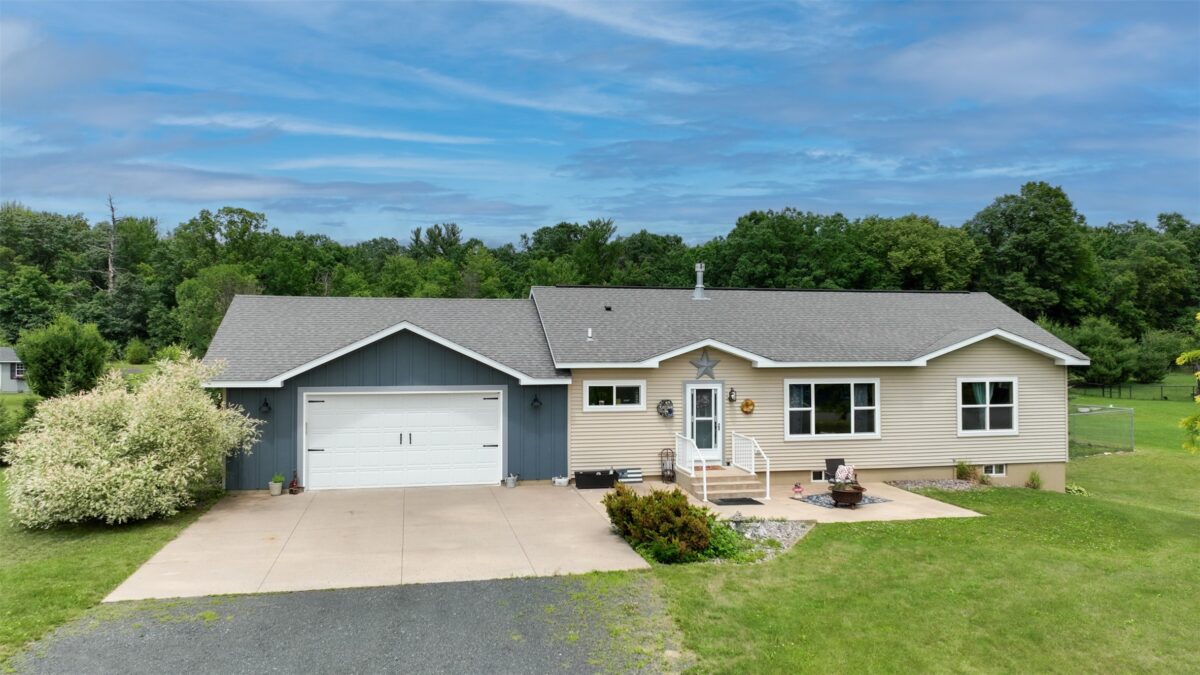 17768 120th Avenue, Chippewa Falls WI 54729 - Residential house for sale - MLS #1599431 - image2
