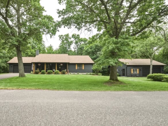 18714 67th Ave, Chippewa Falls WI 54729 - Residential house for sale - MLS #1602091 - image1