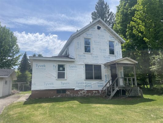 189 8th Street Park Falls WI 54552