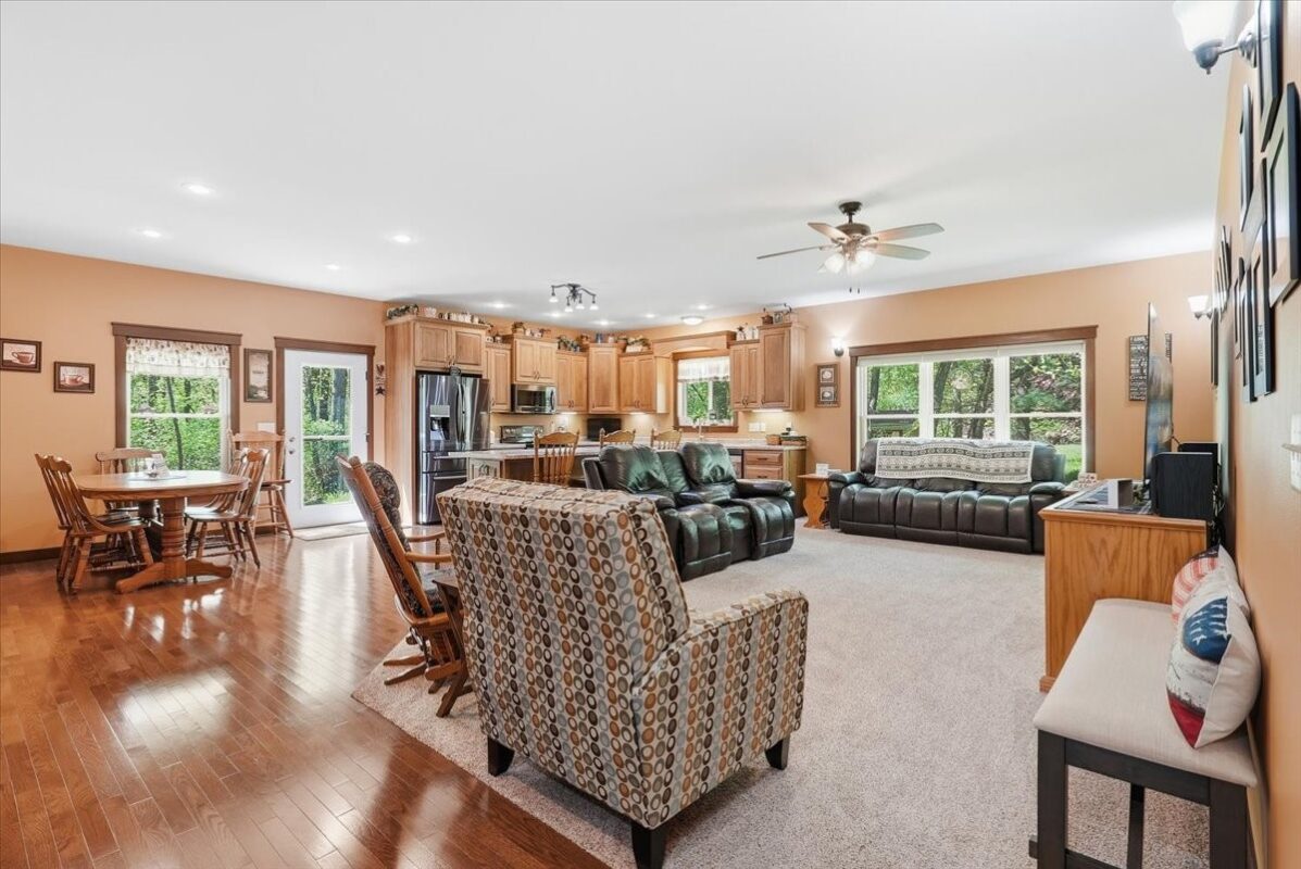 1904 Deblene Lane, Eau Claire WI 54703 - Residential house for sale - MLS #1601049 - image11