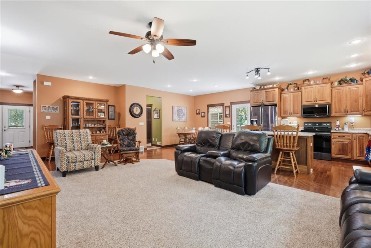 1904 Deblene Lane, Eau Claire WI 54703 - Residential house for sale - MLS #1601049 - image12