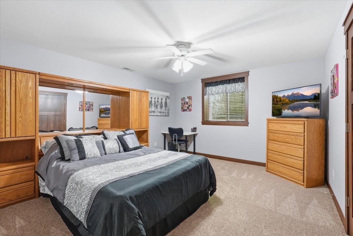 1904 Deblene Lane, Eau Claire WI 54703 - Residential house for sale - MLS #1601049 - image31