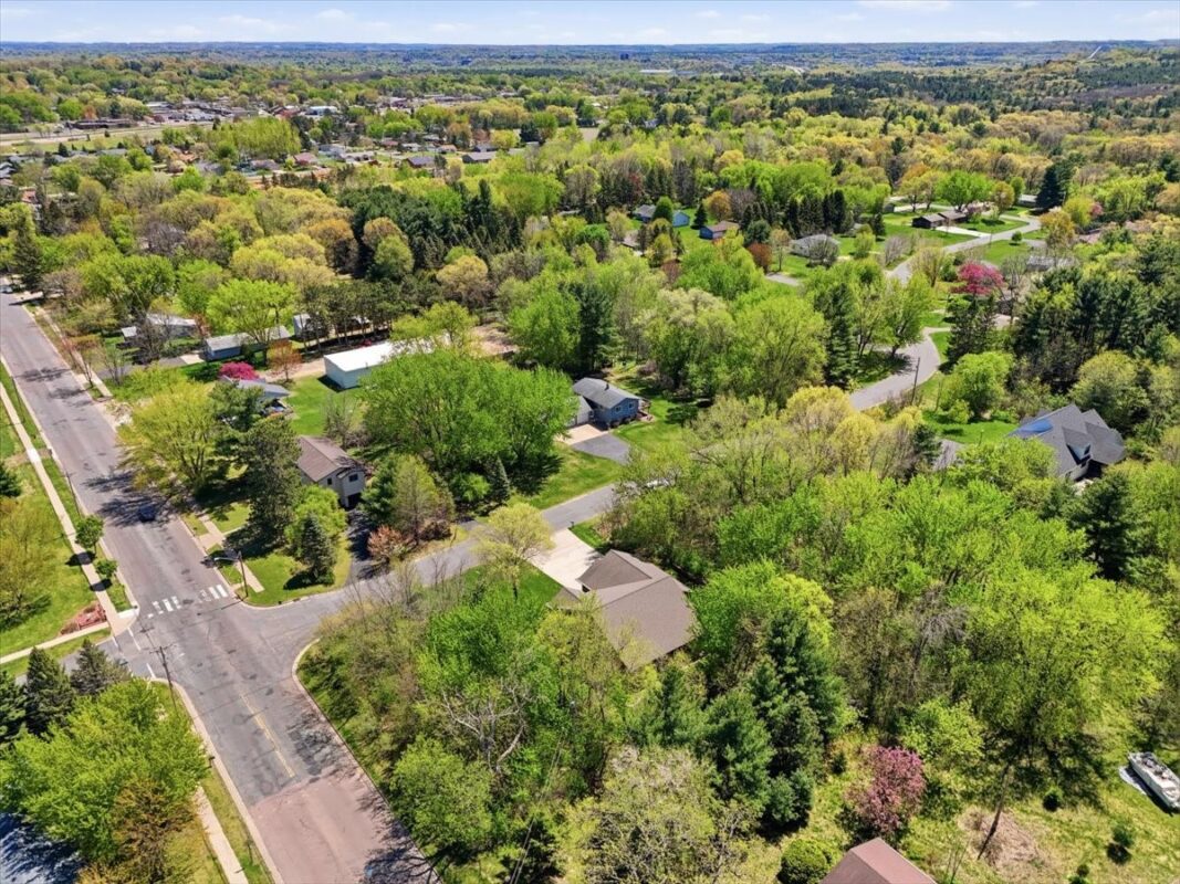 1904 Deblene Lane, Eau Claire WI 54703 - Residential house for sale - MLS #1601049 - image5