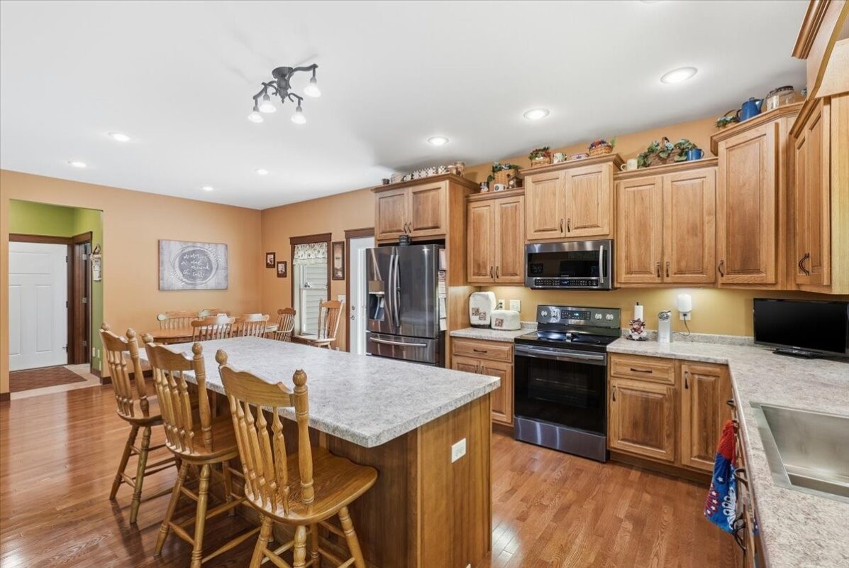 1904 Deblene Lane, Eau Claire WI 54703 - Residential house for sale - MLS #1601049 - image7