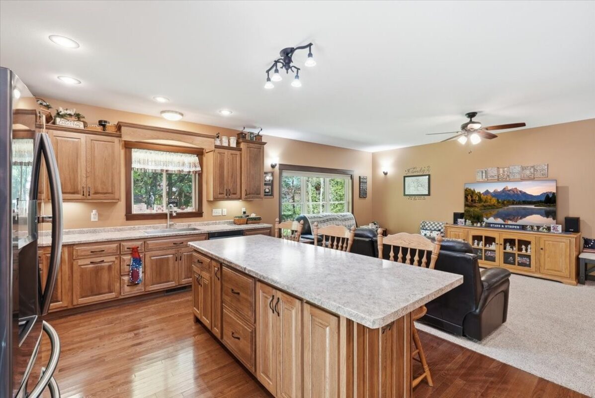 1904 Deblene Lane, Eau Claire WI 54703 - Residential house for sale - MLS #1601049 - image9