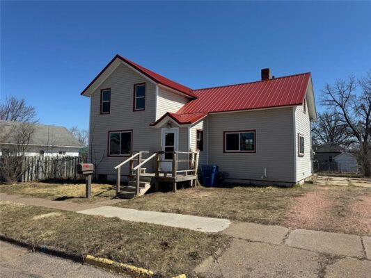 20 N 4th Street Barron WI 54812
