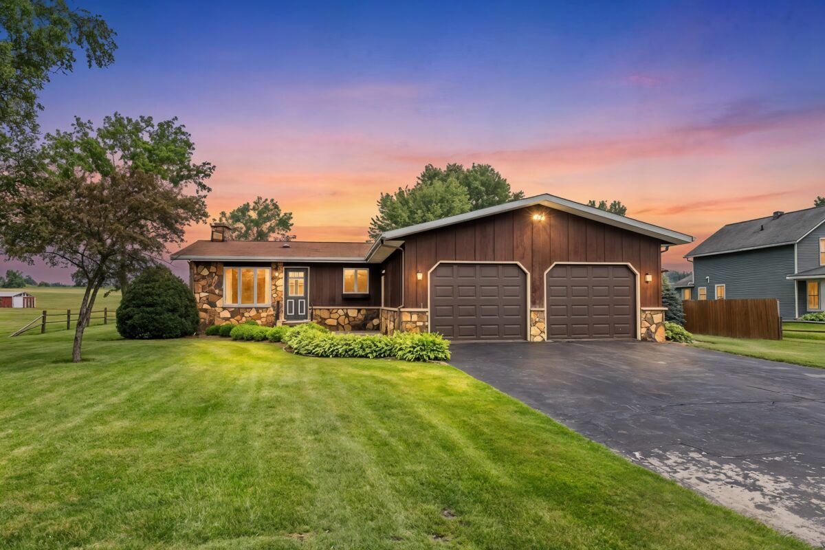 200 Main Street, Hixton WI 54615 - Residential house for sale - MLS #1602134 - image2