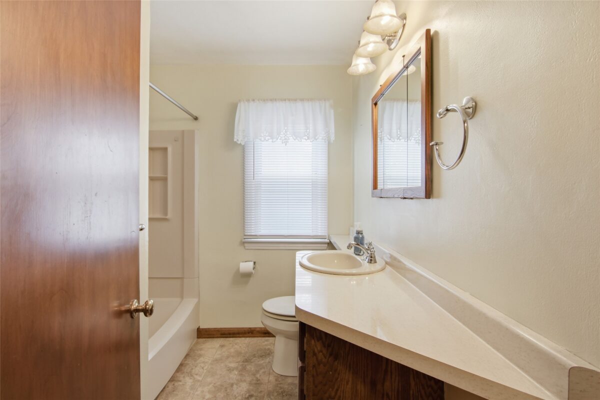 2005 Eddy Lane, Eau Claire WI 54703 - Residential house for sale - MLS #1602090 - image18