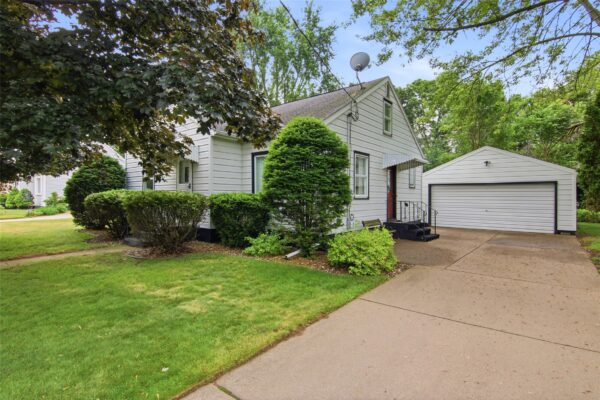 2005 Eddy Lane Eau Claire WI 54703