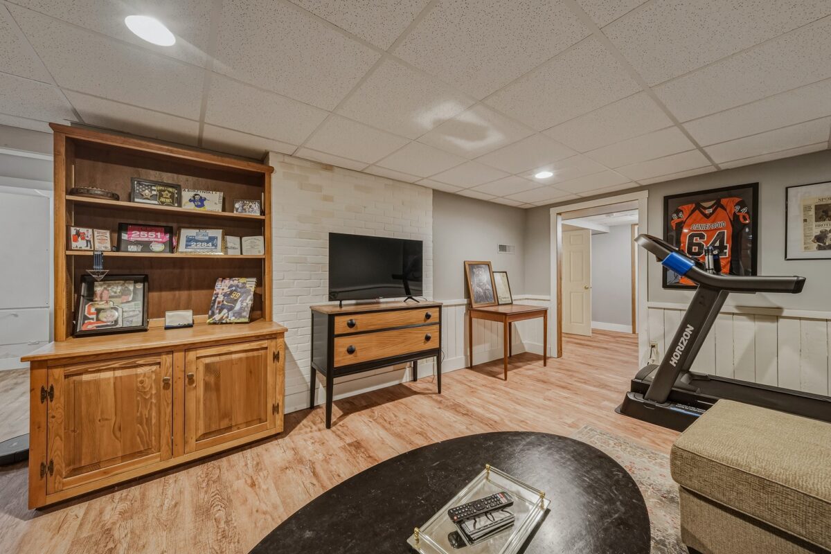 2007 Grandview Drive, Eau Claire WI 54703 - Residential house for sale - MLS #1601026 - image30