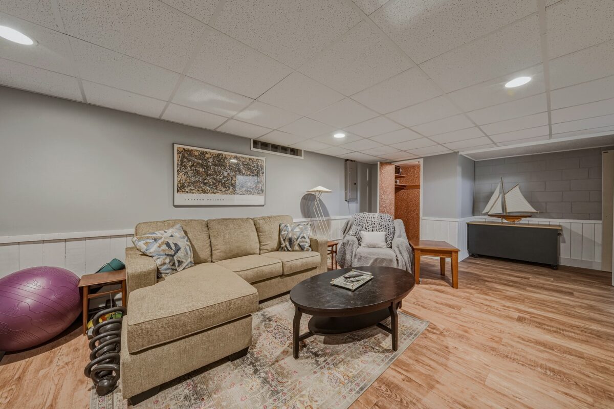 2007 Grandview Drive, Eau Claire WI 54703 - Residential house for sale - MLS #1601026 - image32