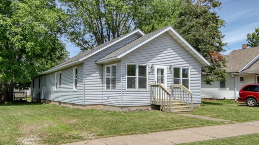 208 S 7th Street
