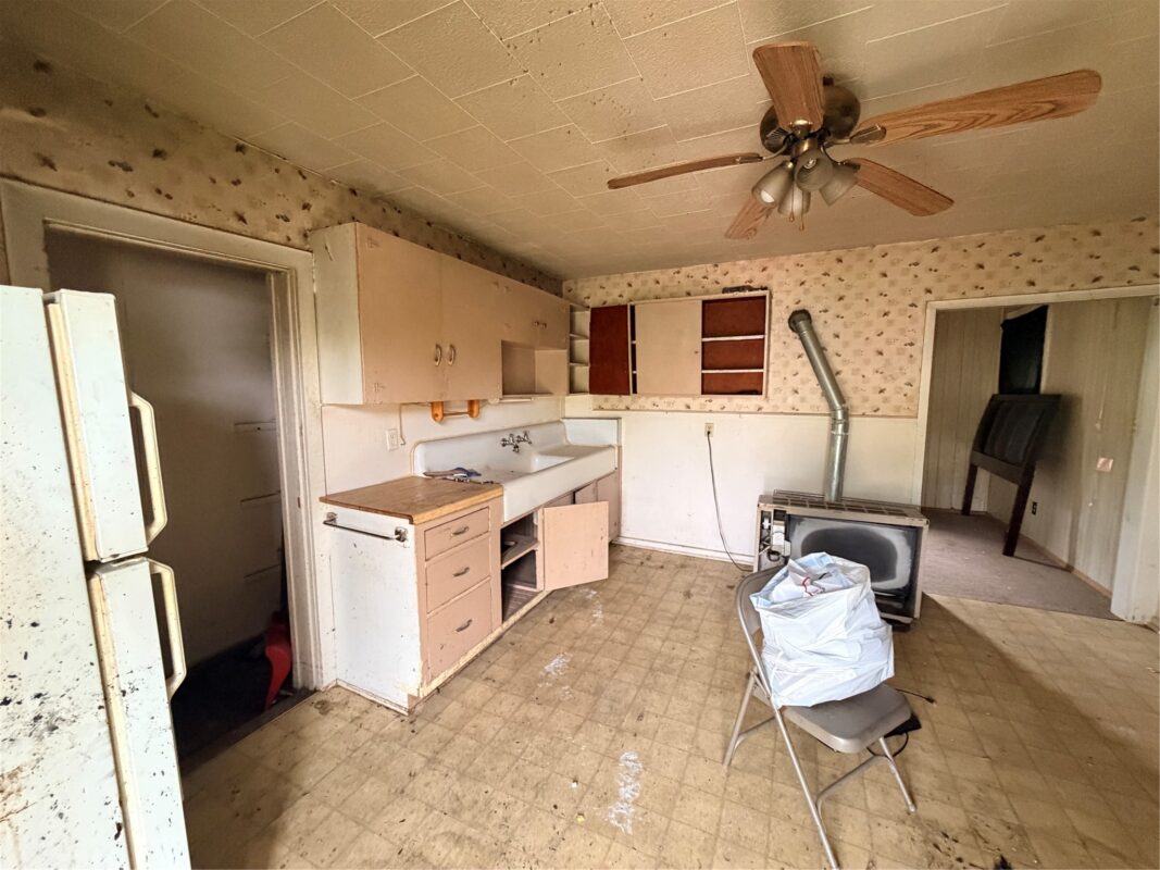 213 Jefferson Street, Black River Falls WI 54615 - ResidentialIncome house for sale - MLS #1602438 - image3