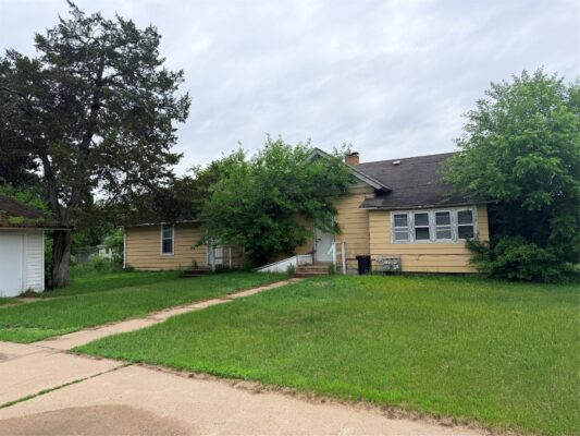 213 W Jefferson Street Black River Falls WI 54615