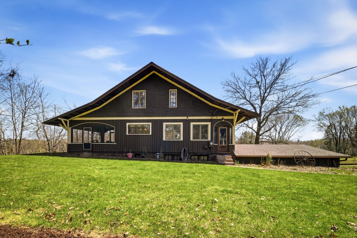 220 Dwight Street, Chippewa Falls WI 54729 - Residential house for sale - MLS #1600077 - image3