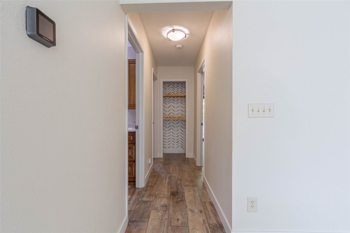2204 Hillside Drive, Eau Claire WI 54703 - Residential house for sale - MLS #1601741 - image14