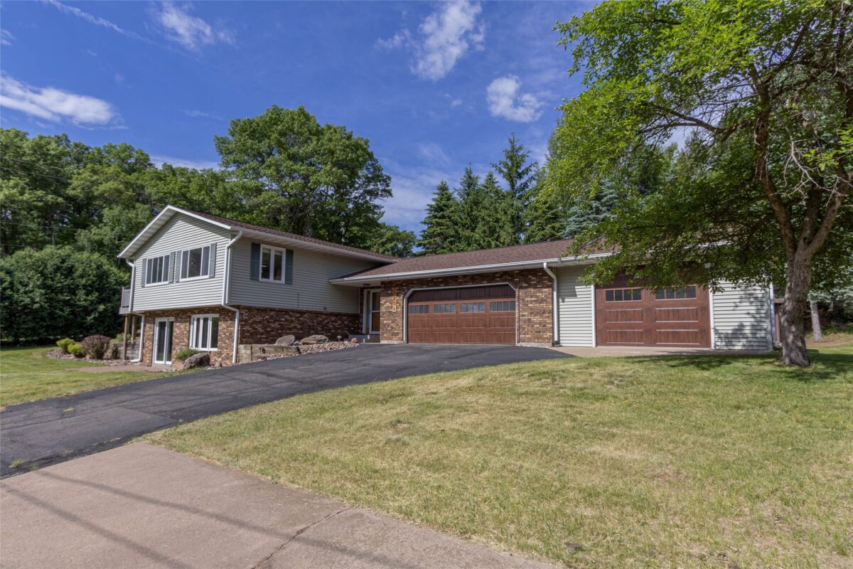 2204 Hillside Drive, Eau Claire WI 54703 - Residential house for sale - MLS #1601741 - image32