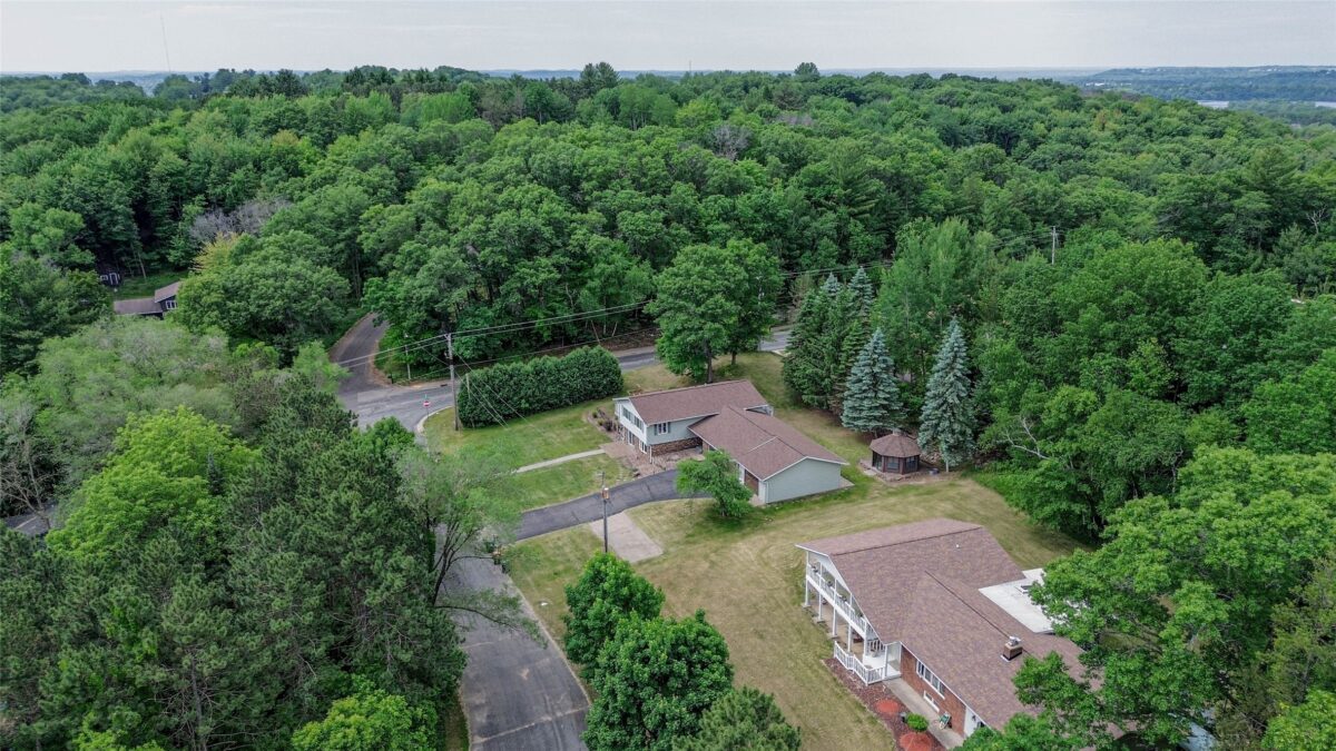 2204 Hillside Drive, Eau Claire WI 54703 - Residential house for sale - MLS #1601741 - image38