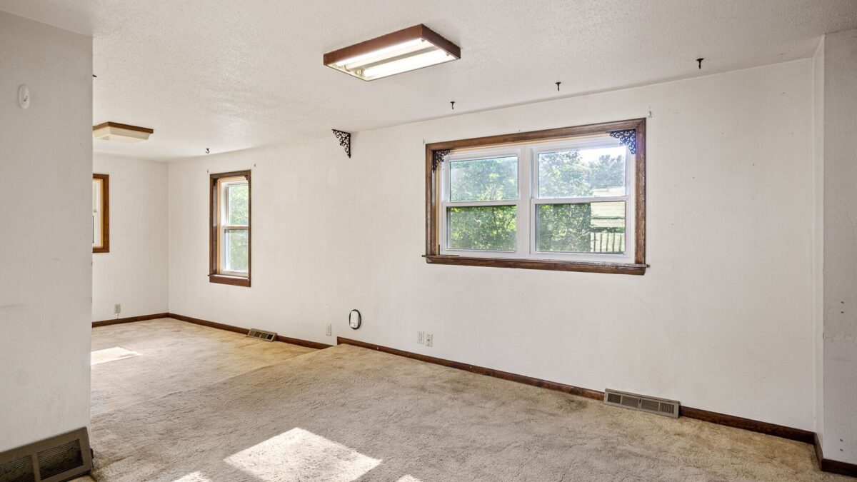 2220 Valley View Place, Eau Claire WI 54703 - Residential house for sale - MLS #1601571 - image4
