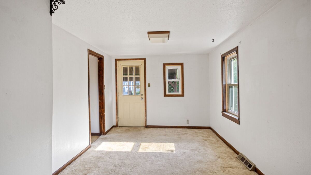 2220 Valley View Place, Eau Claire WI 54703 - Residential house for sale - MLS #1601571 - image5