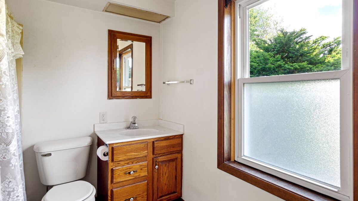 2220 Valley View Place, Eau Claire WI 54703 - Residential house for sale - MLS #1601571 - image9