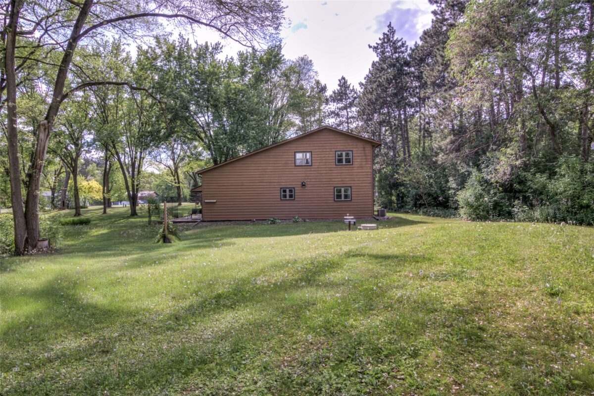 2229 Peterson Avenue, Eau Claire WI 54703 - Residential house for sale - MLS #1601689 - image28