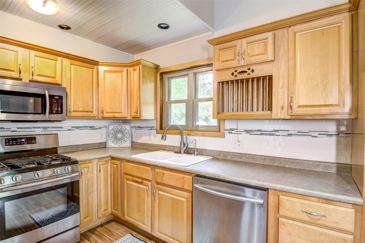 2229 Peterson Avenue, Eau Claire WI 54703 - Residential house for sale - MLS #1601689 - image6