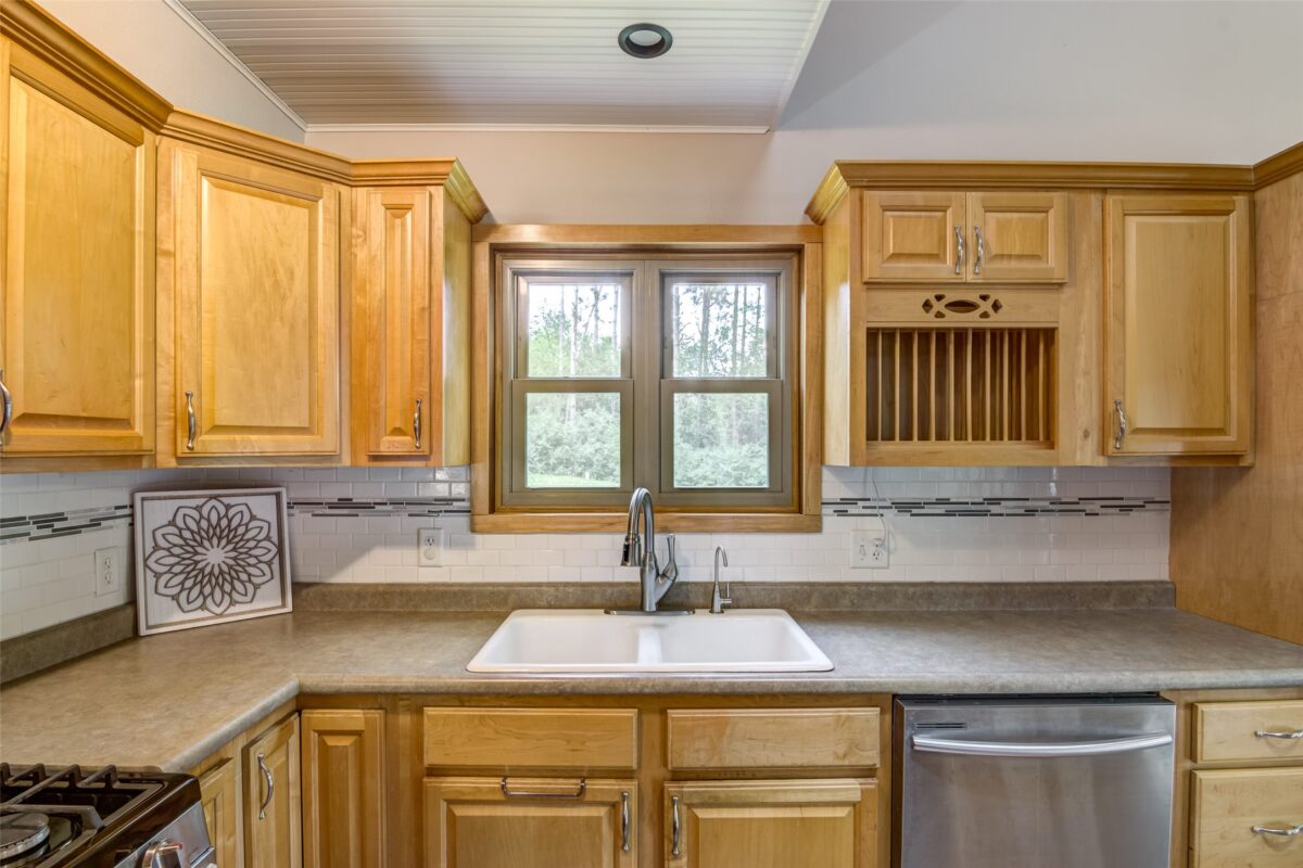 2229 Peterson Avenue, Eau Claire WI 54703 - Residential house for sale - MLS #1601689 - image8