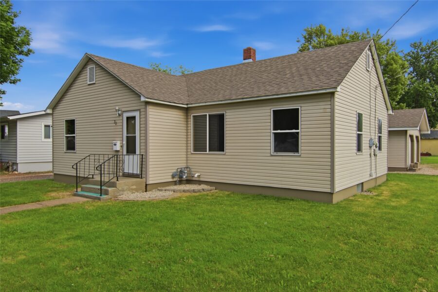 23 E Schneider Street