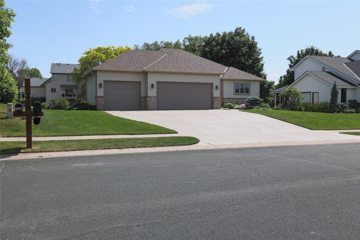 2400 Emerald Bend, Hudson WI 54016 - Residential house for sale - MLS #1601816 - image3