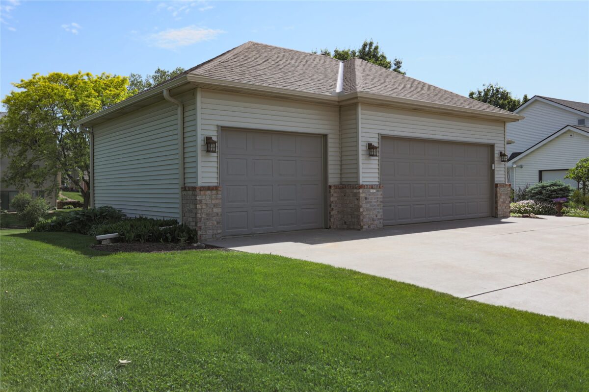 2400 Emerald Bend, Hudson WI 54016 - Residential house for sale - MLS #1601816 - image4