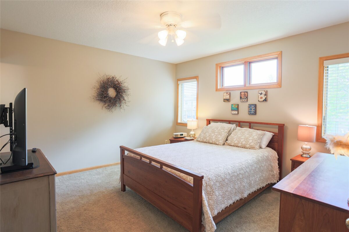 2400 Emerald Bend, Hudson WI 54016 - Residential house for sale - MLS #1601816 - image37