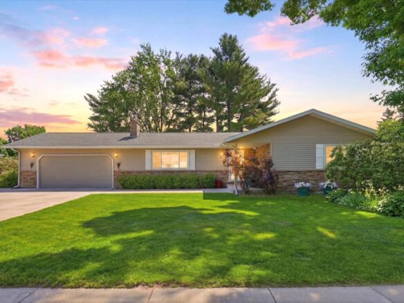 2439 14th Street, Eau Claire WI 54703 - Residential house for sale - MLS #1601424 - image1