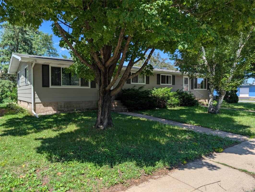 2514/2516 Skeels Avenue, Eau Claire WI 54701 - ResidentialIncome house for sale - MLS #1602313 - image3