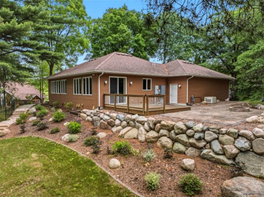 2524 4 5th Street Cumberland WI 54829