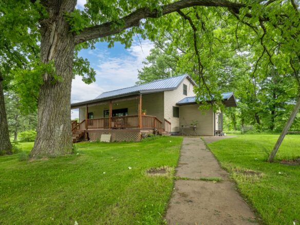 2563 17th Avenue, Rice Lake WI 54868 - Residential house for sale - MLS #1602347 - image1