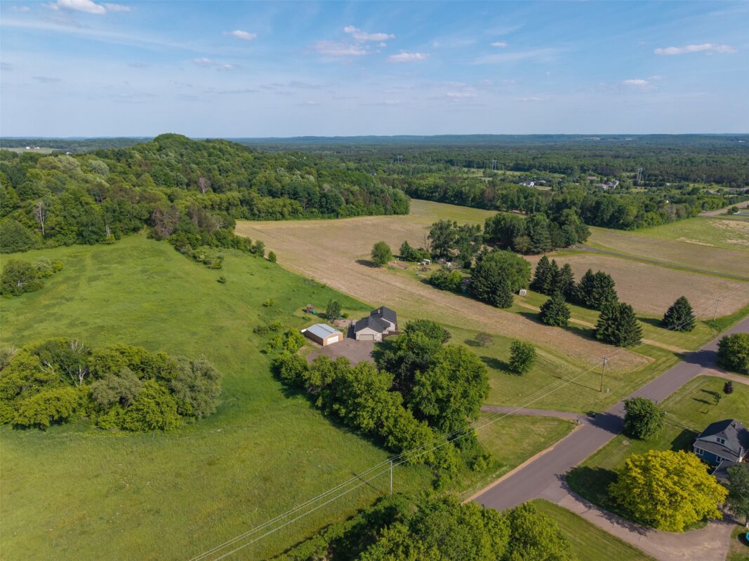 2605 50th Avenue, Chippewa Falls WI 54729 - Residential house for sale - MLS #1601879 - image2