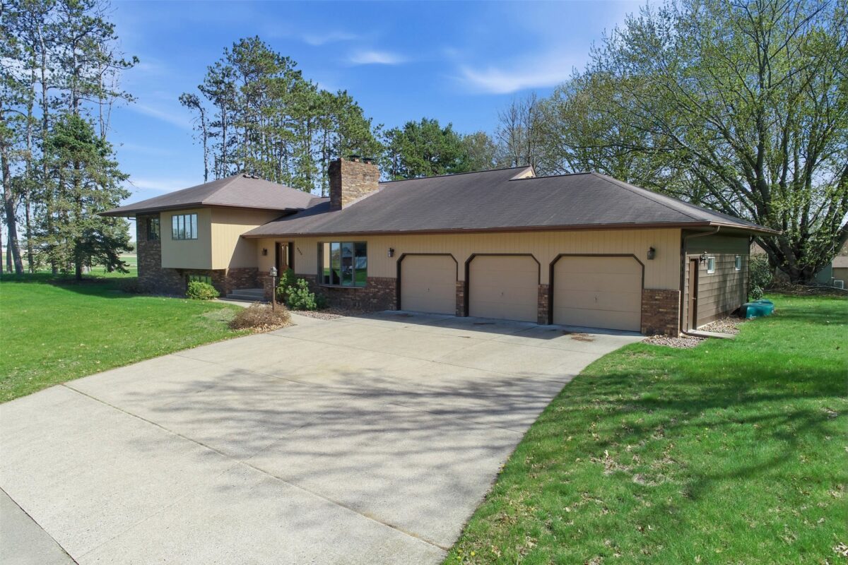 2932 Plum Tree Circle, Menomonie WI 54751 - Residential house for sale - MLS #1600650 - image41