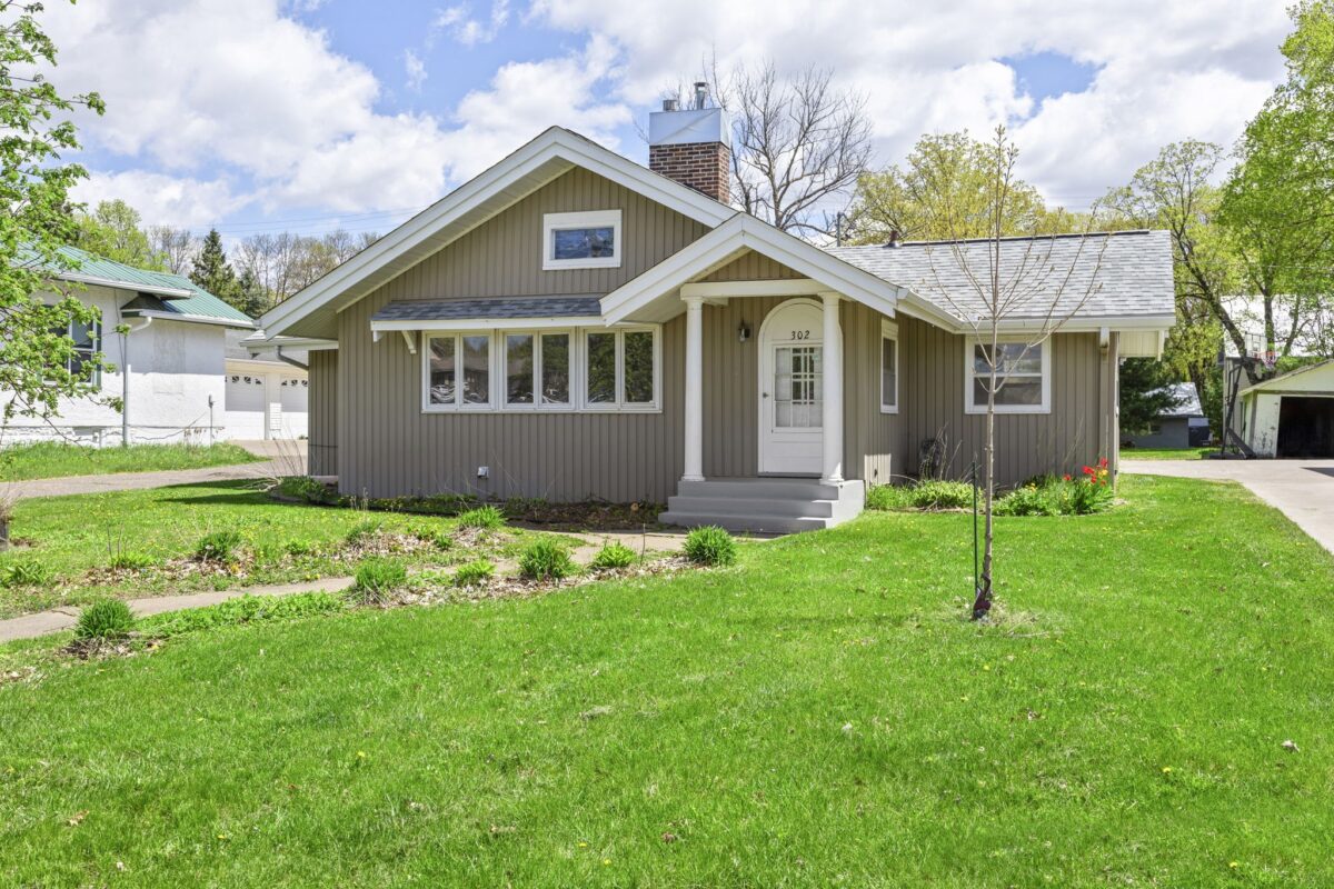 302 Wisconsin Avenue, Frederic WI 54837 - Residential house for sale - MLS #1601093 - image2