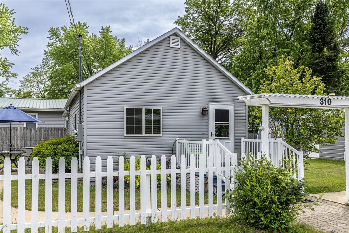 310 3Rd Street Street, Black River Falls WI 54615 - Residential house for sale - MLS #1601671 - image2
