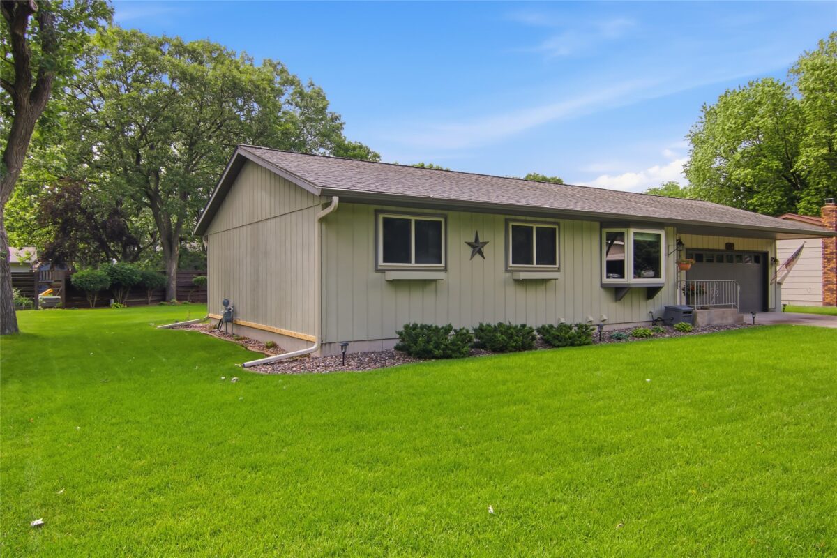 3150 Phoenix Avenue, Eau Claire WI 54703 - Residential house for sale - MLS #1602168 - image2
