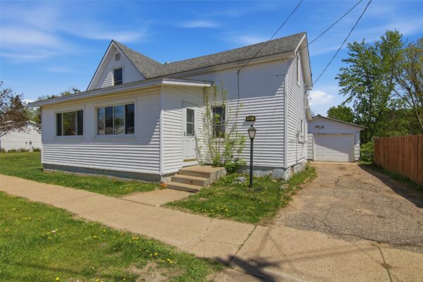 319 Park Street Augusta WI 54722