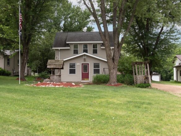 321 Drier Street, Durand WI 54736 - Residential house for sale - MLS #1602366 - image1