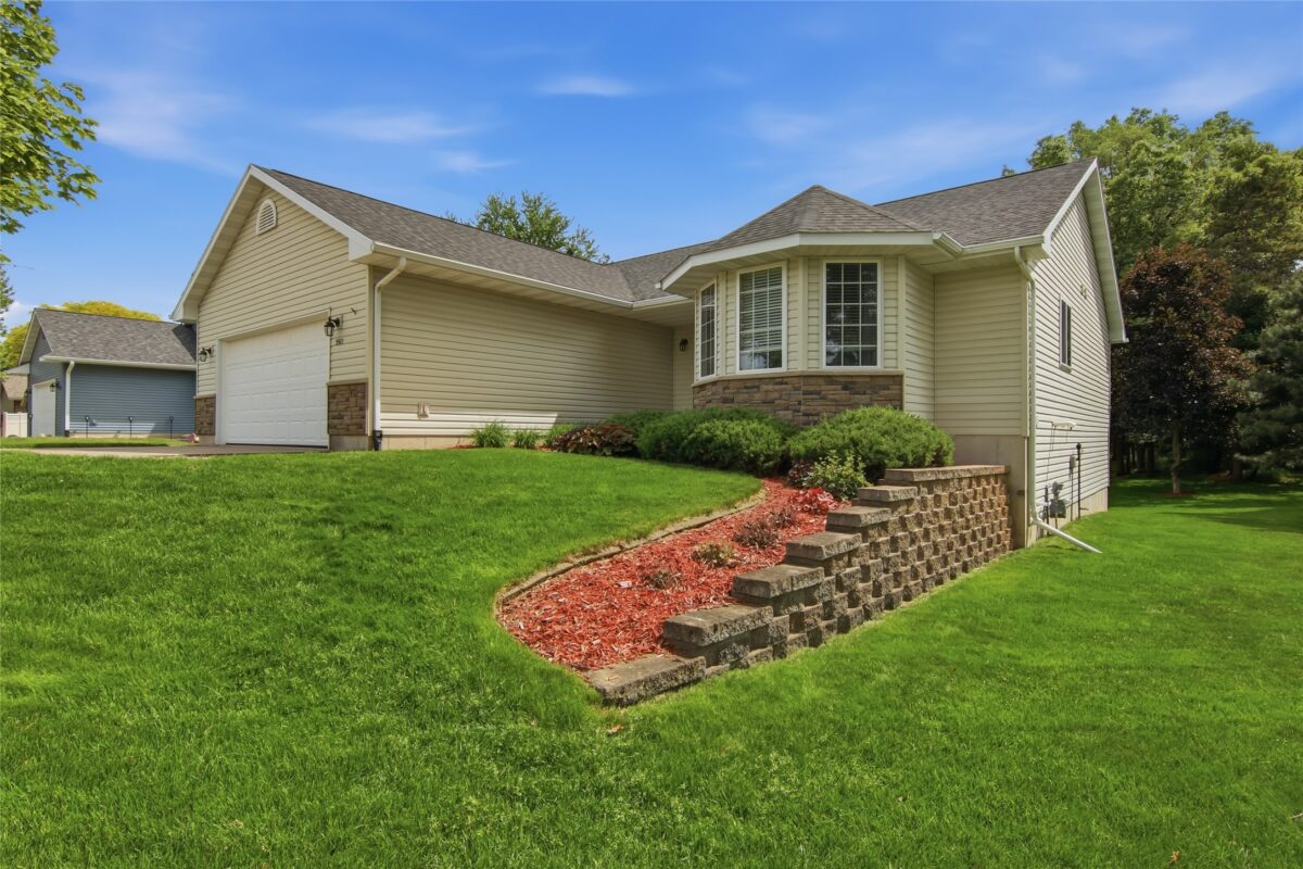 3513 Lamont Street, Eau Claire WI 54701 - Residential house for sale - MLS #1601828 - image2