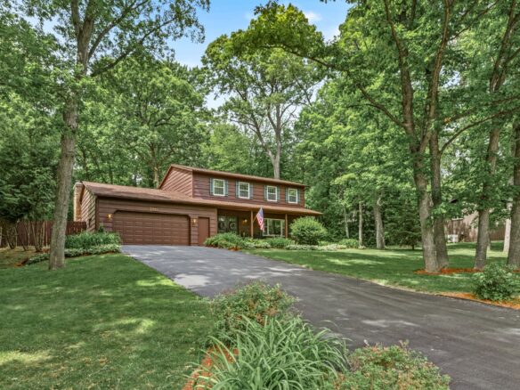 3702 Golf Road, Eau Claire WI 54701 - Residential house for sale - MLS #1601847 - image1