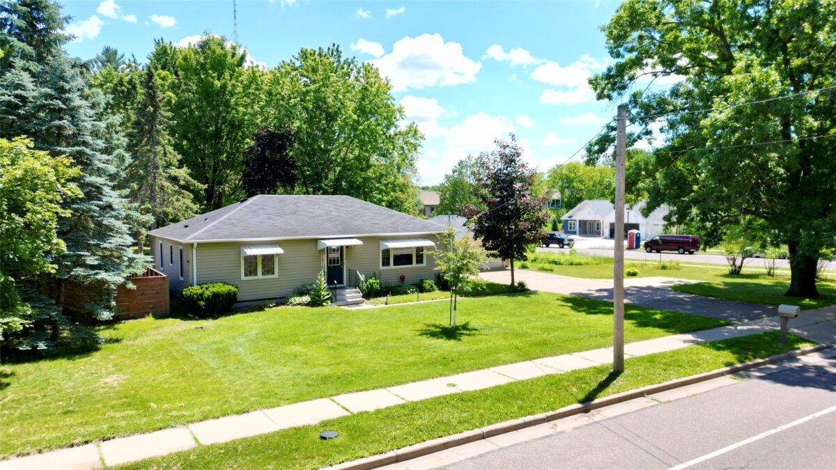 3719 Rudolph Road, Eau Claire WI 54701 - Residential house for sale - MLS #1602578 - image4