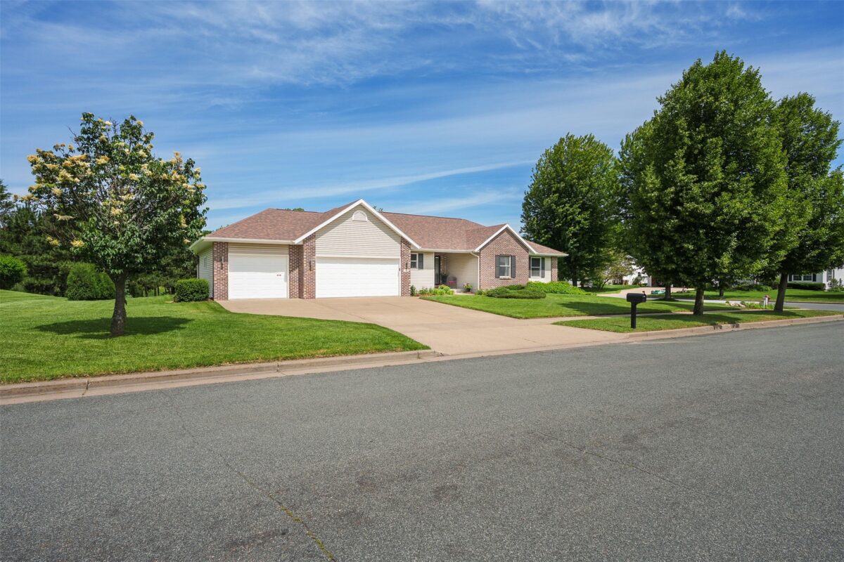3804 Harvard Lane, Eau Claire WI 54701 - Residential house for sale - MLS #1602319 - image2